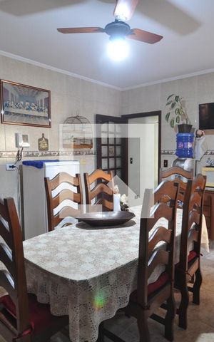 Casa à venda com 325m², 3 quartos e 4 vagasCozinha