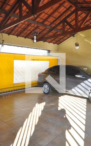 Casa à venda com 325m², 3 quartos e 4 vagasGaragem