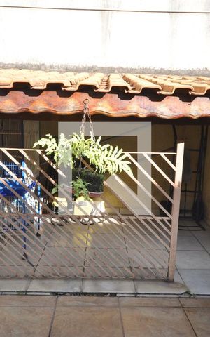 Casa à venda com 325m², 3 quartos e 4 vagasCanil