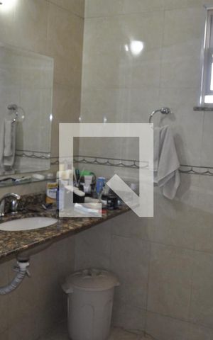Apartamento à venda com 250m², 3 quartos e 2 vagasBanheiro 1