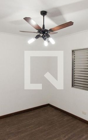 Casa à venda com 265m², 4 quartos e 3 vagas Casa à venda com 265m², 4 quartos e 3 vagasQuarto 1