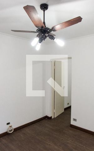 Casa à venda com 265m², 4 quartos e 3 vagas Casa à venda com 265m², 4 quartos e 3 vagasQuarto 1