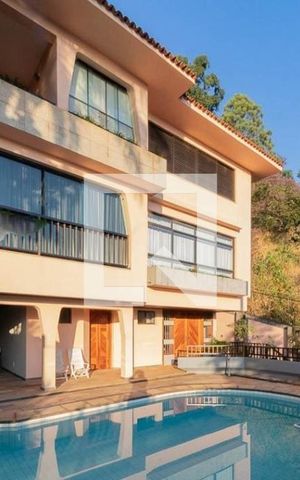 Casa à venda com 682m², 4 quartos e 8 vagas
