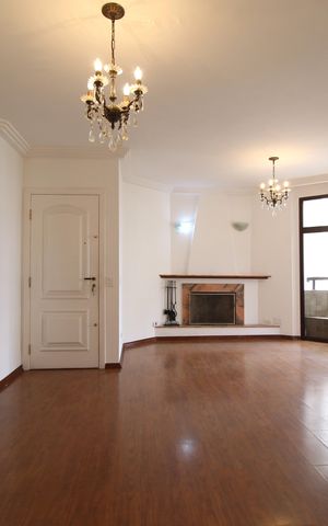 Apartamento à venda com 125m², 3 quartos e 2 vagasSala