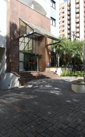 Apartamento à venda com 38m², 1 quarto e 1 vagaFachada