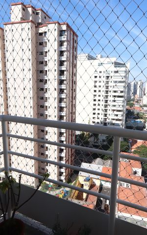 Apartamento para alugar com 103m², 3 quartos e 2 vagasSacada do Quarto 3
