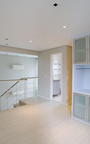 Apartamento para alugar com 65m², 1 quarto e 2 vagas Apartamento para alugar com 65m², 1 quarto e 2 vagasSuíte