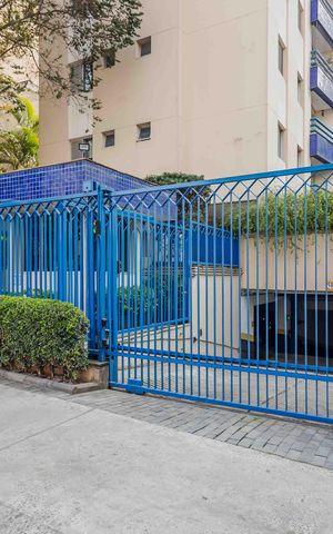 Apartamento para alugar com 87m², 2 quartos e 2 vagasFachada