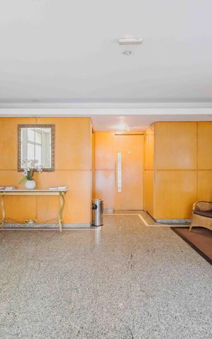 Apartamento para alugar com 87m², 2 quartos e 2 vagasHall social