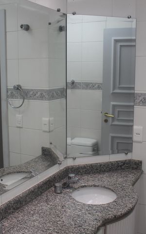 Apartamento para alugar com 300m², 4 quartos e 2 vagasBanheiro da Suíte 1