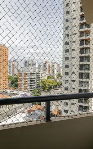 Apartamento à venda com 132m², 3 quartos e 2 vagasSacada quarto 1