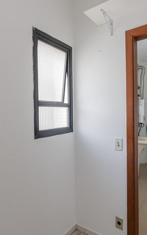 Apartamento à venda com 132m², 3 quartos e 2 vagasQuarto de serviço