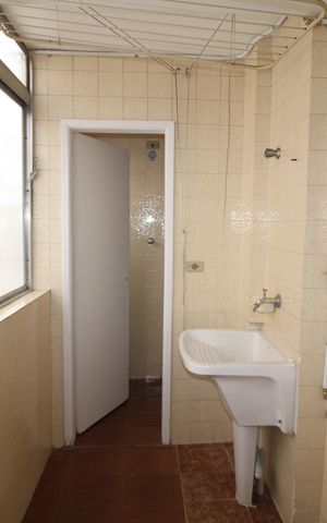 Apartamento à venda com 75m², 2 quartos e 1 vagaÁrea de Serviço