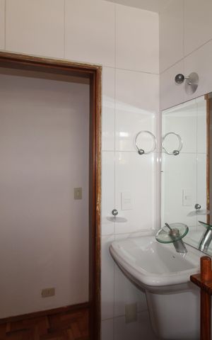 Apartamento à venda com 75m², 2 quartos e 1 vagaBanheiro
