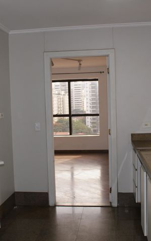 Apartamento à venda com 360m², 2 quartos e 4 vagasCozinha