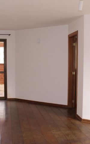 Apartamento à venda com 360m², 2 quartos e 4 vagasCobertura