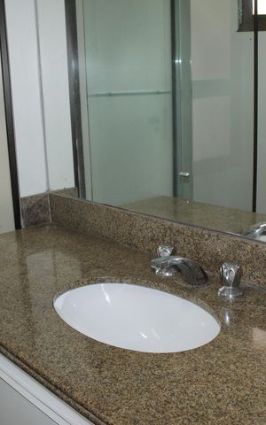 Apartamento à venda com 360m², 2 quartos e 4 vagasBanheiro social