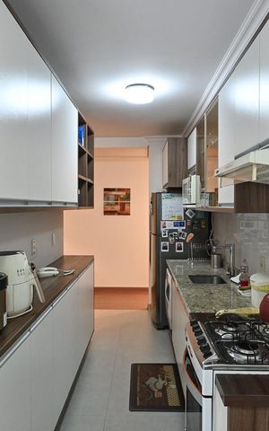 Apartamento à venda com 102m², 3 quartos e 2 vagasCozinha