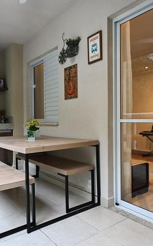 Apartamento à venda com 102m², 3 quartos e 2 vagasVaranda