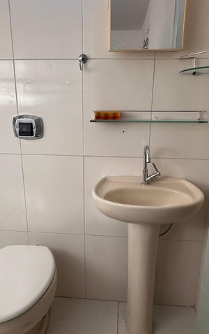 Casa para alugar com 25m², 1 quarto e sem vaga Casa para alugar com 25m², 1 quarto e sem vagaBanheiro social