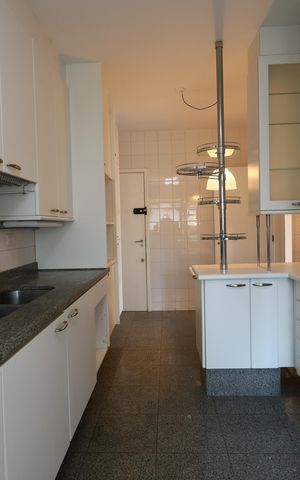Apartamento para alugar com 185m², 3 quartos e 3 vagasCozinha