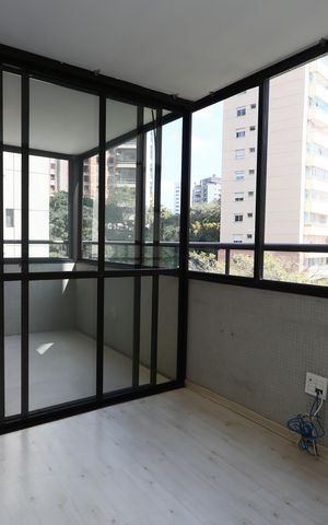 Apartamento para alugar com 185m², 3 quartos e 3 vagasVaranda