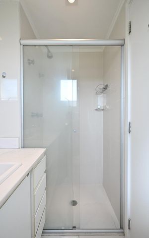 Apartamento à venda com 120m², 2 quartos e 2 vagasBanheiro Suíte 