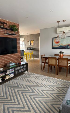 Apartamento à venda com 93m², 3 quartos e 1 vaga Apartamento à venda com 93m², 3 quartos e 1 vagaSala
