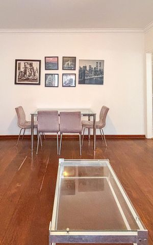 Apartamento para alugar com 80m², 2 quartos e 1 vaga Apartamento para alugar com 80m², 2 quartos e 1 vagaSala