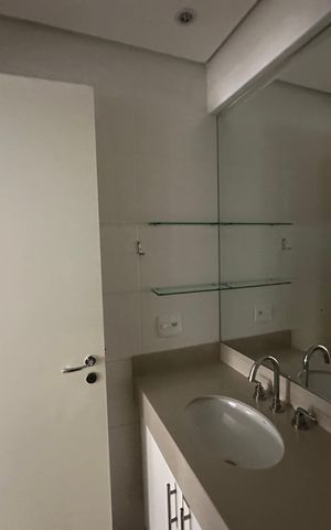 Apartamento à venda com 49m², 1 quarto e 1 vaga Apartamento à venda com 49m², 1 quarto e 1 vagaBanheiro da Suíte