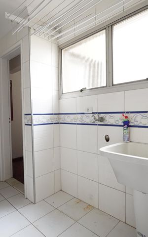 Apartamento para alugar com 133m², 3 quartos e 1 vagaÁrea de Serviço