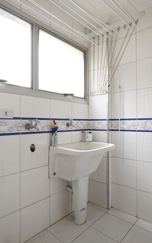 Apartamento para alugar com 133m², 3 quartos e 1 vagaÁrea de Serviço