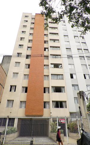 Apartamento para alugar com 133m², 3 quartos e 1 vagaFachada