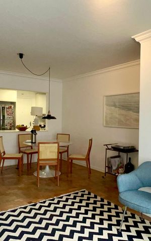 Apartamento à venda com 84m², 2 quartos e 1 vaga Apartamento à venda com 84m², 2 quartos e 1 vagaSala