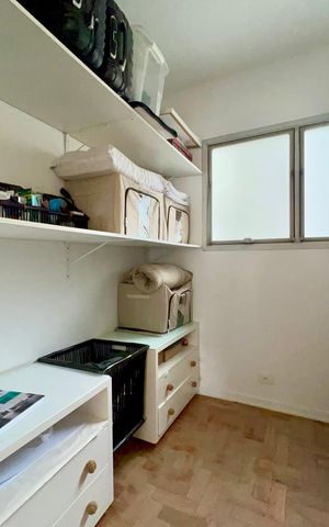Apartamento à venda com 84m², 2 quartos e 1 vaga Apartamento à venda com 84m², 2 quartos e 1 vagaEscritório