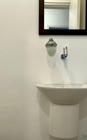 Apartamento à venda com 84m², 2 quartos e 1 vaga Apartamento à venda com 84m², 2 quartos e 1 vagaLavabo