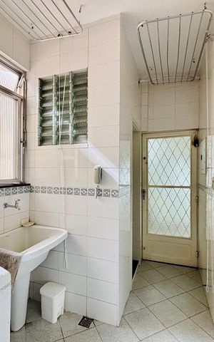 Apartamento à venda com 140m², 3 quartos e 1 vagaÁrea de serviço