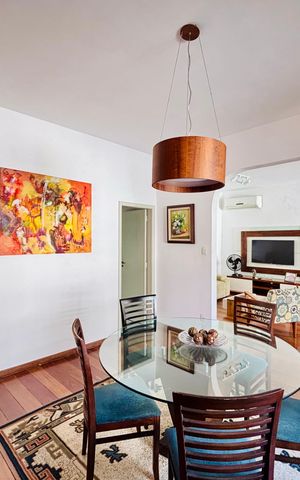 Apartamento à venda com 140m², 3 quartos e 1 vagaSala