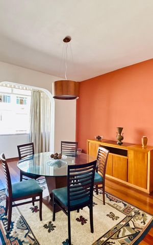 Apartamento à venda com 140m², 3 quartos e 1 vagaSala de jantar