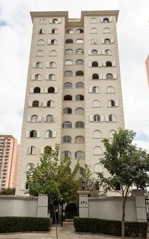 Apartamento à venda com 70m², 1 quarto e sem vaga Apartamento à venda com 70m², 1 quarto e sem vagaFachada