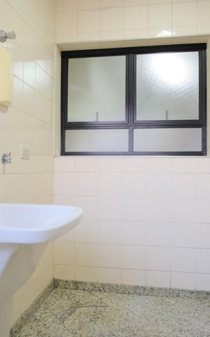 Apartamento para alugar com 93m², 3 quartos e 1 vagaÁrea de Serviço