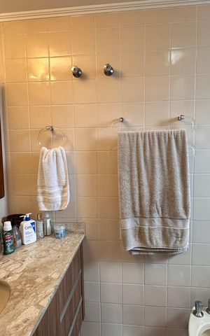 Apartamento para alugar com 70m², 1 quarto e 1 vaga Apartamento para alugar com 70m², 1 quarto e 1 vagaBanheiro
