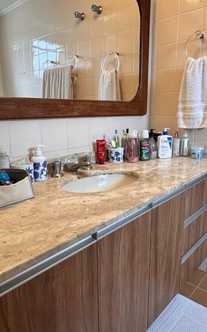Apartamento para alugar com 70m², 1 quarto e 1 vaga Apartamento para alugar com 70m², 1 quarto e 1 vagaBanheiro