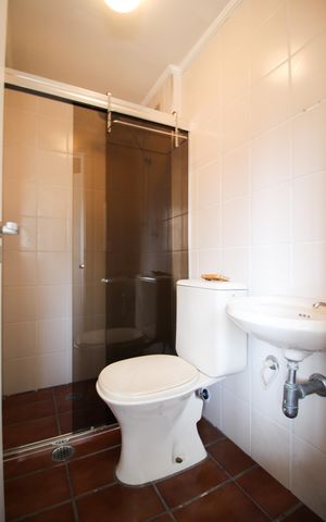 Apartamento à venda com 165m², 3 quartos e 3 vagas Apartamento à venda com 165m², 3 quartos e 3 vagasBanheiro de serviço