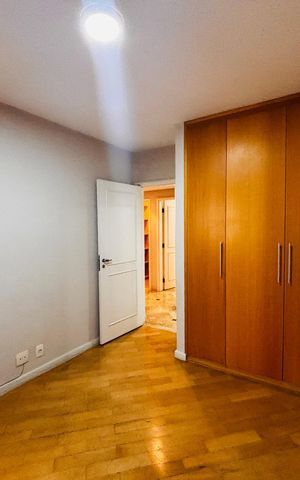 Apartamento para alugar com 200m², 5 quartos e 3 vagas Apartamento para alugar com 200m², 5 quartos e 3 vagasQuarto 2