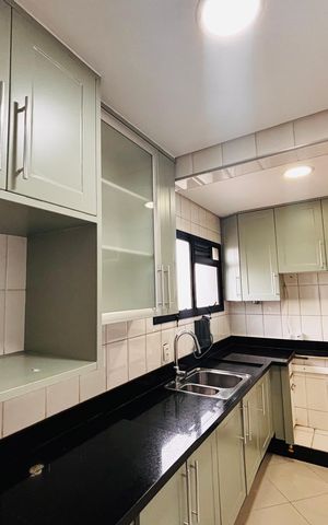 Apartamento para alugar com 200m², 5 quartos e 3 vagas Apartamento para alugar com 200m², 5 quartos e 3 vagasCozinha