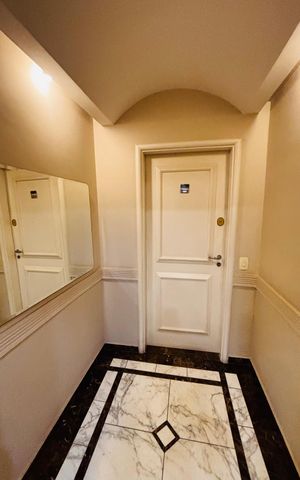 Apartamento para alugar com 200m², 5 quartos e 3 vagas Apartamento para alugar com 200m², 5 quartos e 3 vagasHall de entrada