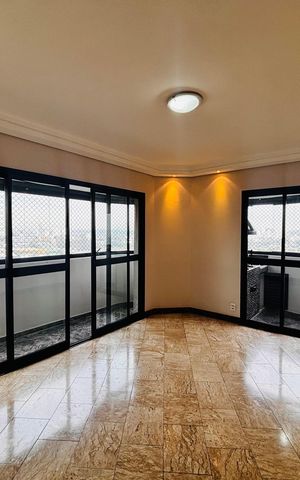 Apartamento para alugar com 200m², 5 quartos e 3 vagas Apartamento para alugar com 200m², 5 quartos e 3 vagasSala