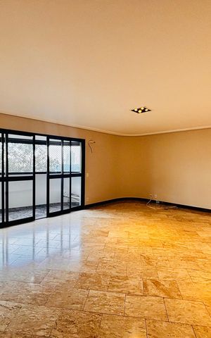 Apartamento para alugar com 200m², 5 quartos e 3 vagas Apartamento para alugar com 200m², 5 quartos e 3 vagasSala