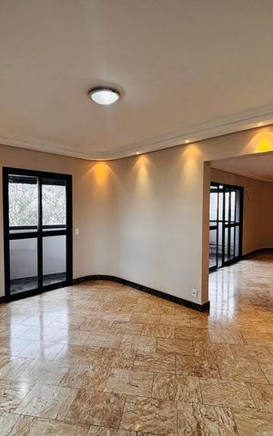 Apartamento para alugar com 200m², 5 quartos e 3 vagas Apartamento para alugar com 200m², 5 quartos e 3 vagasSala